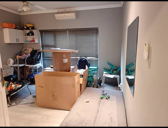 2 BEDROOM PROPERTY TO RENT IN LOMBARDY EAST